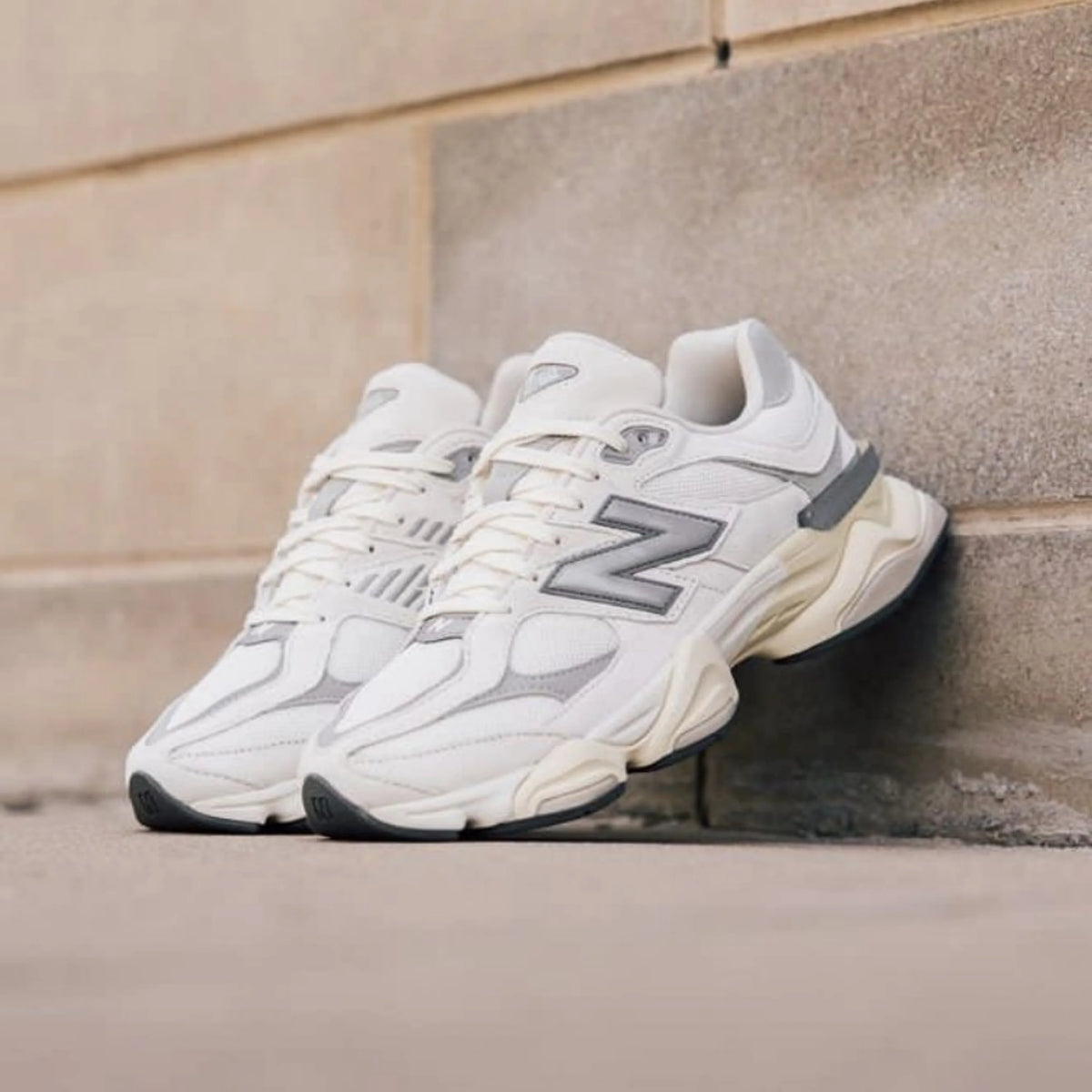 NB9060 Sea Salt White