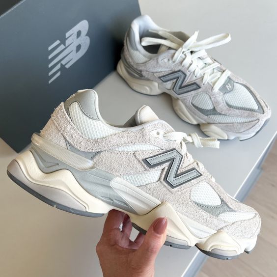 NB9060 Moonbeam Sea Salt