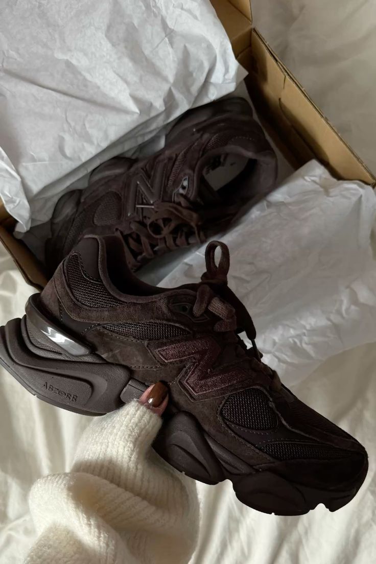 NB 9060 Chocolate