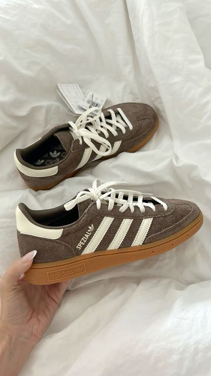 Handball Spezial Earth Strata