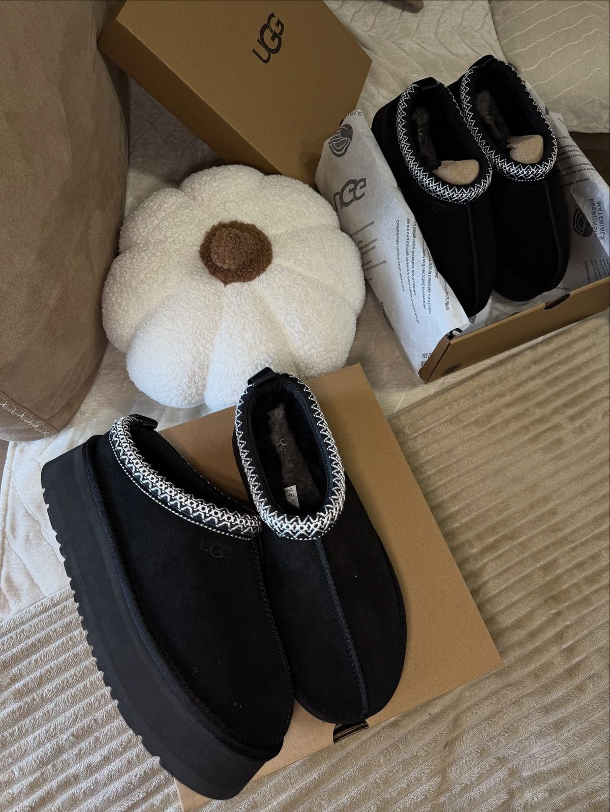 Tazz Slipper Black