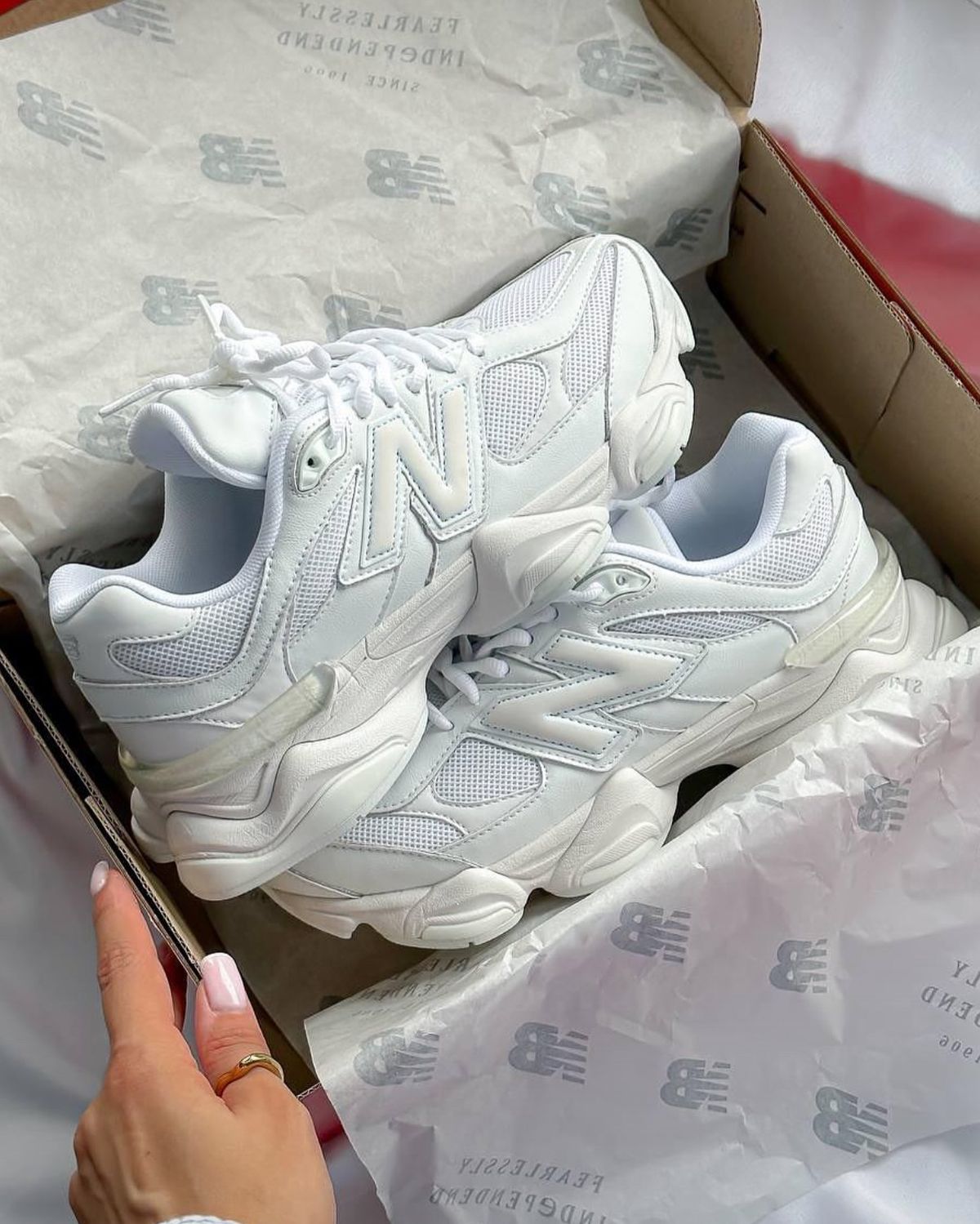 NB9060 Triple White